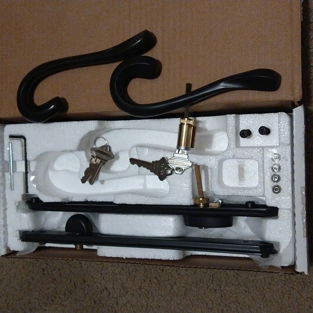 Ashland keyed trim set.